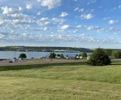 Entire home overlooking Missouri River