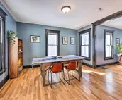 Newly Renovated Home Close to Dtwn Lawrence!