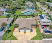 Pet Friendly w/ Fire Pit & Yard STEPS to the Beach