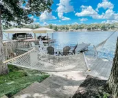 Lakefront Home on Freeman-Swimming-Kayaks-Fishing-Docks and all amenities!