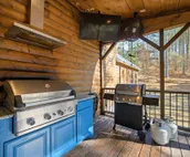 Sleeps 28! • Loaded w/ Amenities • Mins from Lake!