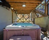 Sleeps 28! • Loaded w/ Amenities • Mins from Lake!