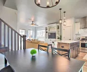 Stylish OKC Farmhouse w/ Garden - Close to OU