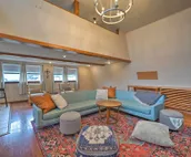 Bohemian Home w/ Screened Porch, 3 Mi to Lake!