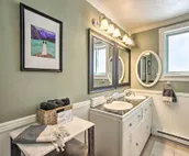 Stunning Evergreen Chalet w/ Private Hot Tub!