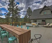 Stunning Evergreen Chalet w/ Private Hot Tub!