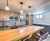 Stunning Evergreen Chalet w/ Private Hot Tub!