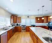 Oceanfront home w/elevator, private outdoor pool & hot tub - wedding-friendly