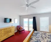 Oceanfront home w/elevator, private outdoor pool & hot tub - wedding-friendly