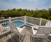 Trendy home steps from beach access w/private outdoor pool, gas grill, balcony