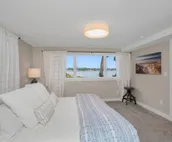 South Shore Sunrise: 100% Renovated Lake Home, Pontoon INCLUDED, near Notre Dame