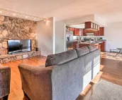 Cozy Fairbanks Condo < 3 Mi to Golden Heart!
