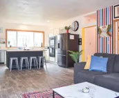 The Blue Llama - Spacious Oasis off Brew Ridge Trail - Great for Groups & Pets