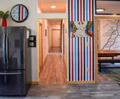 The Blue Llama - Spacious Oasis off Brew Ridge Trail - Great for Groups & Pets