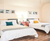 The Blue Llama - Spacious Oasis off Brew Ridge Trail - Great for Groups & Pets