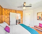 Lake Eufaula Retreat w/ Fire Pit, Near Main St!