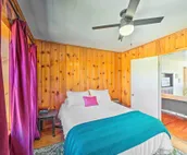 Lake Eufaula Retreat w/ Fire Pit, Near Main St!