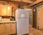'Snowshoe Cabin' w/ Gas Grill: Fish & Hike!