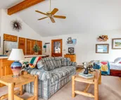 Lakefront haven with private dock, lift, three living areas, and WiFi