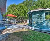 Home w/ Fire Pit - 8 Mi to Dtwn Mile Square!