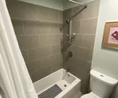 Look No Further! Cool Cape Cod-3 BR-2.5 Bath
