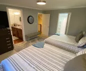 Look No Further! Cool Cape Cod-3 BR-2.5 Bath