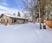 Kenai Home w/ Fireplace < 10 Mi to Big Eddy!
