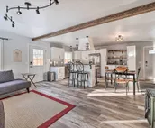Kenai Home w/ Fireplace < 10 Mi to Big Eddy!