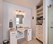Kenai Home w/ Fireplace < 10 Mi to Big Eddy!