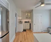 Renovated Barrington Cottage w/ Beach Access!