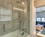 Renovated Barrington Cottage w/ Beach Access!