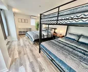 Zula Del Mar, Sleeps 22 ⛱ 2min Walk To The Beach 🌴 Private Heated Pool & HotTub
