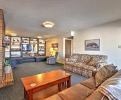 Truly Panoramic Mountain View Full House Retreat