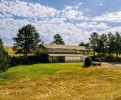 Truly Panoramic Mountain View Full House Retreat