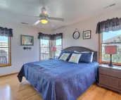 5067 The Diver Down * 2 Min Walk to Beach * Pool