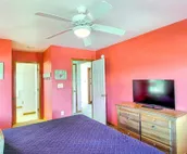 5067 The Diver Down * 2 Min Walk to Beach * Pool