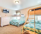 5067 The Diver Down * 2 Min Walk to Beach * Pool