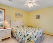 1502 Searenity * 3 Min Walk to Beach