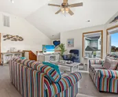1502 Searenity * 3 Min Walk to Beach