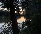 Cozy River Cottage on the water, near PURDUE