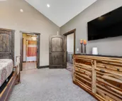 Lovely home near Deadwood and Sturgis w/furnished deck, mountain views, hot tub