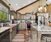 Lovely home near Deadwood and Sturgis w/furnished deck, mountain views, hot tub