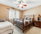 3-story home with private hot tub, wood fireplace, gas grill, and washer/dryer