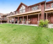 Spacious 3-story home w/private hot tub, pool table, firepit, electric fireplace