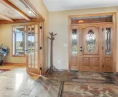 Spacious 3-story home w/private hot tub, pool table, firepit, electric fireplace