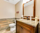 Huge home w/private hot tub, rec room, gas fireplace, firepit, grill, 2 kitchens
