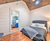 Stunning Broken Bow Gem w/ Hot Tub & Fire Pit
