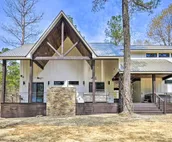 Stunning Broken Bow Gem w/ Hot Tub & Fire Pit