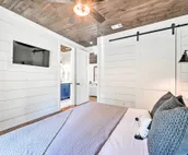 Stunning Broken Bow Gem w/ Hot Tub & Fire Pit