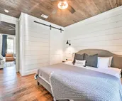 Stunning Broken Bow Gem w/ Hot Tub & Fire Pit